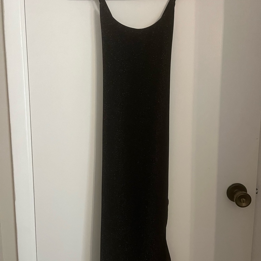 Elegant Black Sleeveless Dress